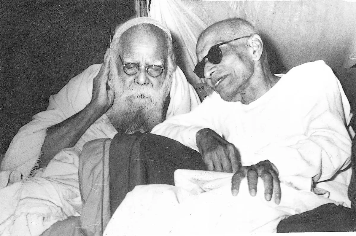 E.V. Ramasamy “Periyar” and C. Rajagopalachari at the Prophet’s Day meeting held in Madras on December 12, 1953. 